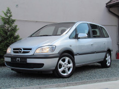 Opel Zafira foto