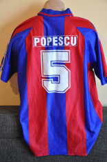 Tricou de colectie FC BARCELONA. Gica Popescu, Nr.5. RAR foto