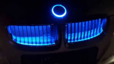 NOU! Emblema LED BMW Ultra Blue 82-86mm Tunning e36 e46 e60 e90 x3 x5 foto