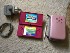 Nintendo DSI Modat(44 jocuri pe card,Super Mario,Rayman)+husa+incarcator+stilou foto