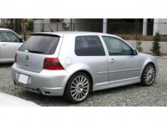 Praguri laterale Golf 4 3 usi &amp;lt; R32 Look &amp;gt; - VW-GO-4-R32-S1 foto