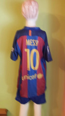 SET ECHIPAMENT BARCELONA MESSI MARIMI 104-176 (4-15ANI) foto