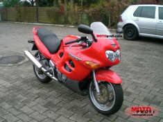 Dezmembrez Suzuki GSXF 600 an 2000. GSX F foto