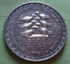 M. 5000 francs 1982 Africa de Vest, tiraj 200.000 bucati, argint foto