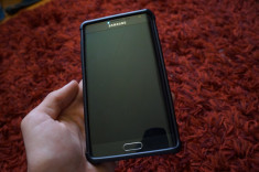 Samsung Galaxy Note Edge - crapatura ecran, functioneaza impecabil foto
