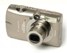 Camera foto digitala premium Canon IXUS 960 IS, case Titan, stabilizator optic foto