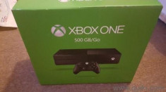 Consola Microsoft Xbox ONE 500Gb ca noua in cutie cu toate accesoriile si joc foto