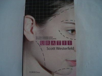 Uratii - Scott Westerfeld foto