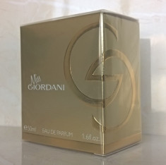 Apa de parfum Miss Giordani (Oriflame) foto