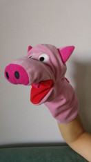 Marioneta teatru de papusi, papusa manuala, porc, purcel, purcelus roz foto