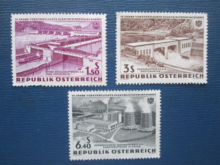 TIMBRE AUSTRIA SET=MNH