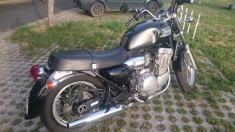 Motocicleta Triumph Thunderbird foto