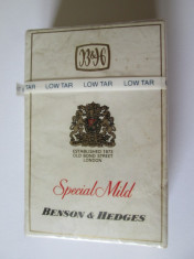 RAR! PACHET NOU COLECTIE TIGARI ENGLEZESTI BENSON &amp;amp; HEDGES SPECIAL MILD ANII 80 foto