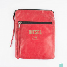 Borseta piele Diesel originala,culoare rosie,noua cu eticheta *Made in Italy* foto