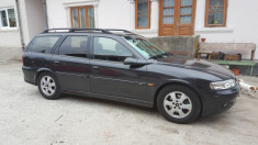 Opel Vectra B Caravan Sport 1.8 foto