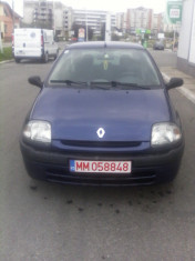 Dezmembrez Renault Clio 2 foto