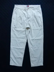 Pantaloni Tommy Hilfiger; marime W34/L32, vezi dimensiuni; impecabili, ca noi foto