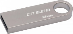 Memorie USB Kingston DataTraveler SE9 8GB Metal Casing foto