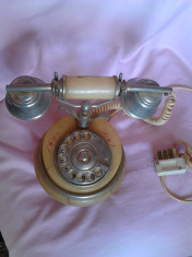 TELEFON VINTAGE DIN MARMURA CU DISC foto