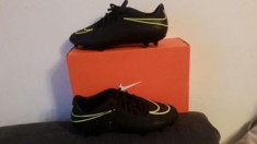 Ghete fotbal hypervenom phelon 1 foto