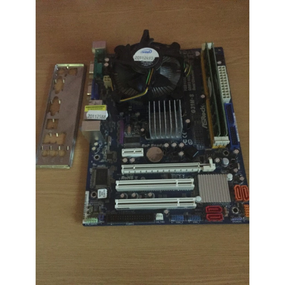Placa de baza Asrock G31MS cu procesor Intel Core 2 Quad Q8300 2.5Ghz