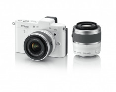 Nikon1 V1 alb kit - Nikkor1 10-30mm f/3.5-5.6 + Nikkor 1 30-110mm f/3.5-5.6 foto