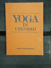 YOGA IN UPANISAD foto