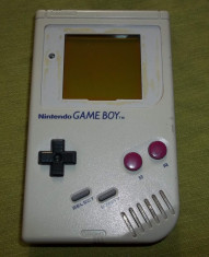 consola Nintendo Game Boy plus joc Mystic Quest foto
