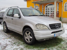 Mercedes ML 270 7 locuri, 2.7 CDI Diesel, an 2001 foto