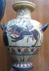 Vas grecesc din ceramica , antic , pictat manual , copie Luvru; H : 27 cm foto