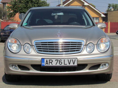 Mercedes E Klass E220 Elegance, 2.2 CDI Diesel, an 2004 foto