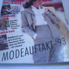 REVISTA MODA BURDA MODEN NR.1/ IANUARIE 1993 CU TIPARE GERMANA