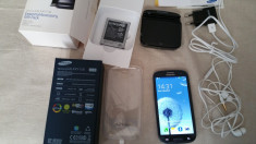 Samung Galaxy S3 GT-I9300, 32 GB, internet 3G, accesorii, neblocat + cadou foto