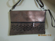 GEANTA GIVENCHY MODEL NOU SUPERBA -MODEL NOU - 31 X 21 CM foto