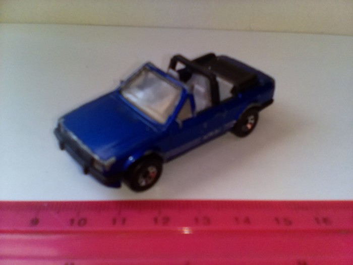 bnk jc Matchbox - Ford Escort Cabriolet - 1/56