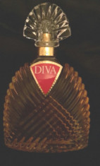 Apa de parfum Emanuel Ungaro Diva foto