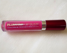 GLOSS CU EFECT DE MARIRE A BUZELOR FASHIONISTA PLUMPING LIP GLAZE foto