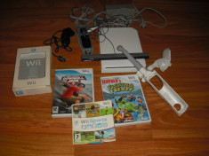 Consola Nintendo Wii cu accesorii si jocuri foto