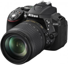 Kit aparat foto digital Nikon D5300 (cu obiectiv 18-105mm DX VR ), negru foto