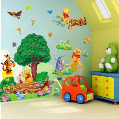 STICKER perete personaje Winnie the Pooh DESENE ANIMATE cu copac copaci 60x90 cm foto