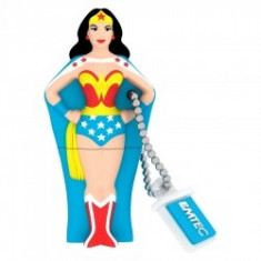 EMTEC Wonderwoman 8GB - USB Flash Drive foto
