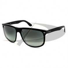 Ray-Ban RB4147 CHRIS 601 32 56 17 2N foto