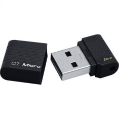 Kingston 8GB DataTraveler Micro USB Flash Drive foto