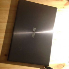 Laptop ASUS Zenbook foto