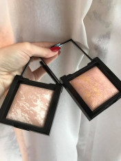 Pudra iluminatoare Bare Minerals Invisible Glow originala foto