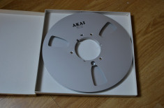 Rola magnetofon AKAI 26,5cm silver metal --raritate-- foto