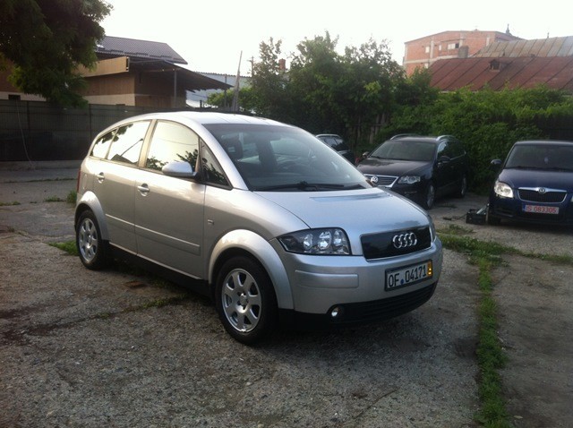 Vand AUDI A2 fab. 05.2003, motor 1400 TDI , consum 4 l % foto mare Vand AUDI A2 fab. 05.2003, motor 1400 TDI , consum 4 l % foto mare