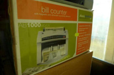 Numarat bani Cash Counter AccuBanker AB-1000 MG/UV Digital Bill Counter 110v SUA foto