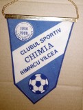 Cumpara ieftin FANION FOTBAL - CS CHIMIA RAMNICU VALCEA 1915 -1973