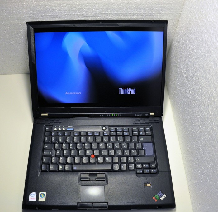 Laptop Lenovo Thinkpad T61 T7250 2.00 Ghz, Ddr 2 Gb, Hdd 120 Gb, 15.4" foto mare Laptop Lenovo Thinkpad T61 T7250 2.00 Ghz, Ddr 2 Gb, Hdd 120 Gb, 15.4" foto mare